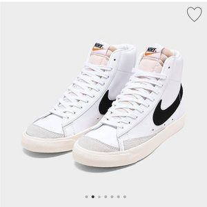 Women's Nike Blazer Mid '77 Casual Shoes, NWT, size 6, white/black/gray